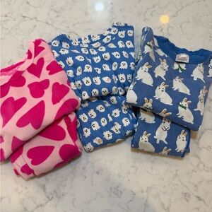 Bundle kids Pajamas Sets - fun holiday prints